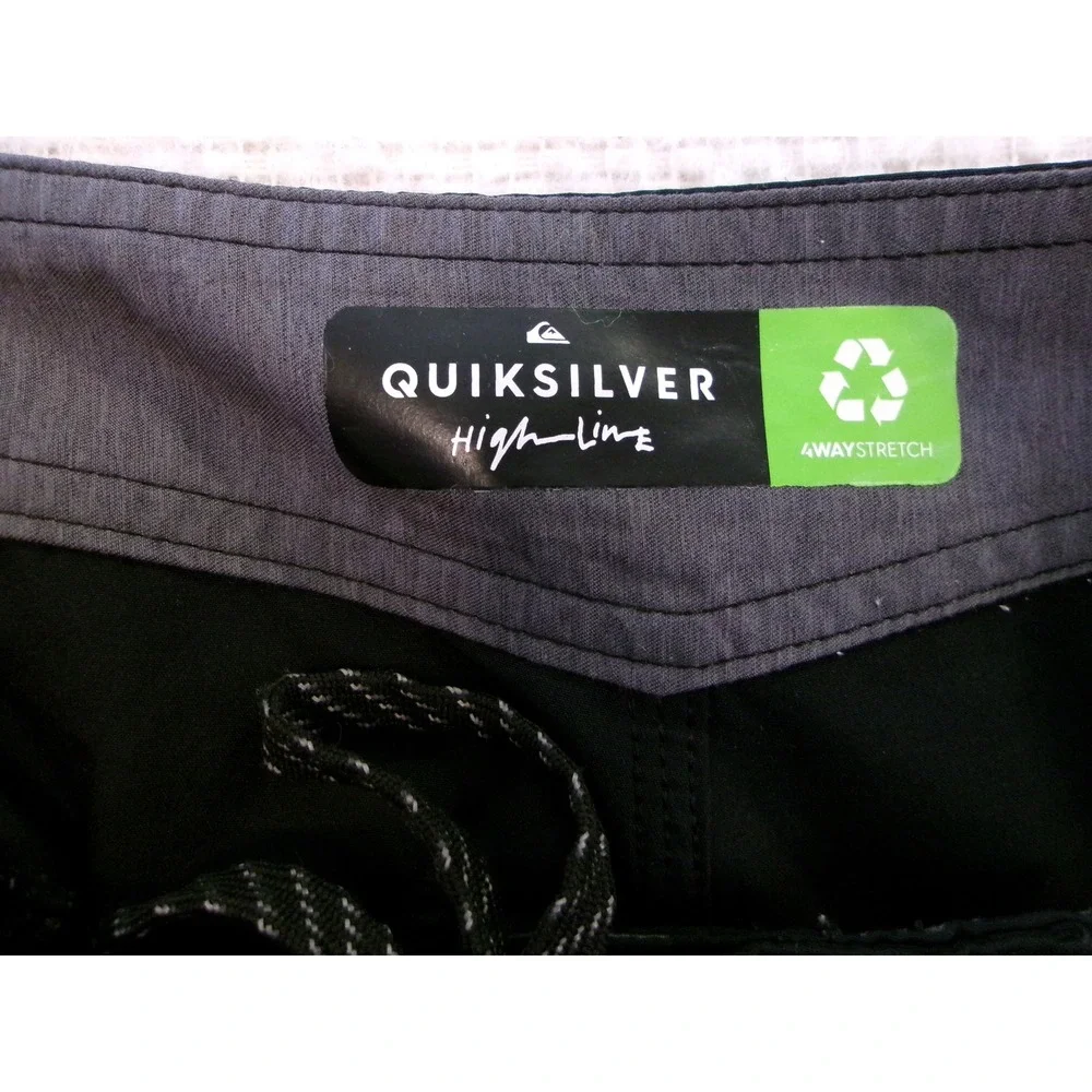 QUIKSILVER‎ Men's Highline Kaimana Boardshorts Size 28 Black 4-Way Stretch Swim
